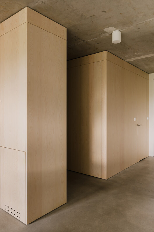 Apartment in the Heart of Jeżyce in Poznań / LBWA Apartment in the Heart of Jeżyce in Poznań / LBWA - Interior Photography, Wood