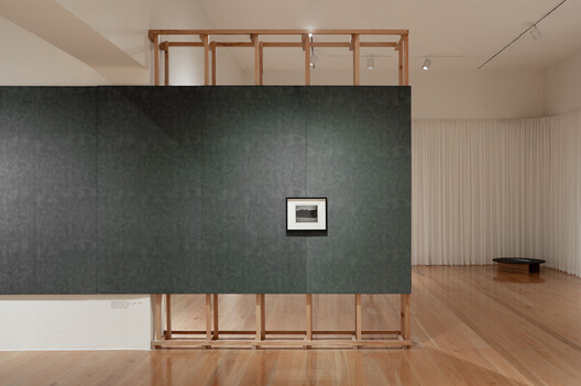 Exhibition Design for Constellations and Drifts: Latin American Art from the FEMSA Collection / Max von Werz Arquitectos + Mauricio Mesta Arquitectos - Image 5 of 21