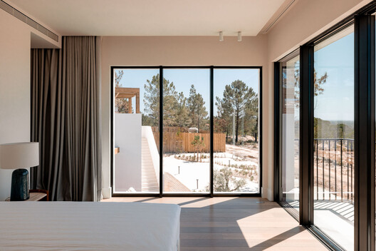 Vila Talha / Contacto Atlântico - Interior Photography