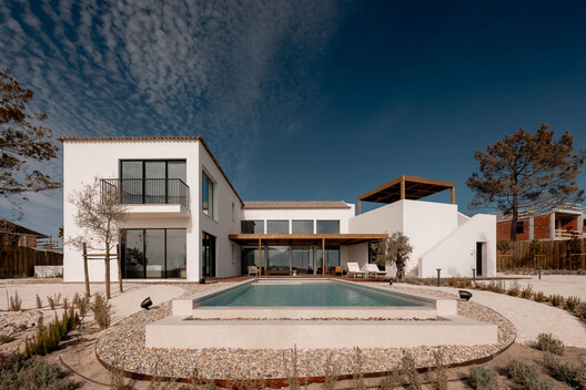 Vila Talha / Contacto Atlântico - Exterior Photography
