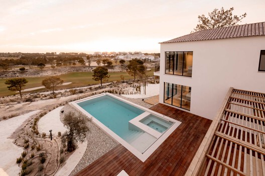 Vila Talha / Contacto Atlântico - Interior Photography, Courtyard
