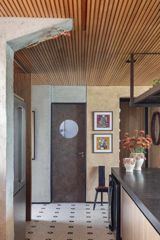 Veredas Apartment / Novais Arquitetura Veredas Apartment / Novais Arquitetura - Interior Photography, Wood, Lighting, Door