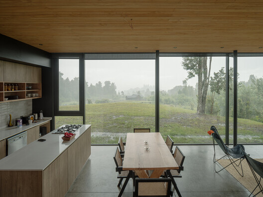 Ensenada House / Paralelo Transversal Ensenada House / Paralelo Transversal - Interior Photography, Chair