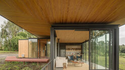 Ensenada House / Paralelo Transversal