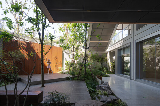 Green Heart Commercial Complex & A4X Art Center / E PLUS DESIGN Green Heart Commercial Complex & A4X Art Center / E PLUS DESIGN - Image 30 of 48