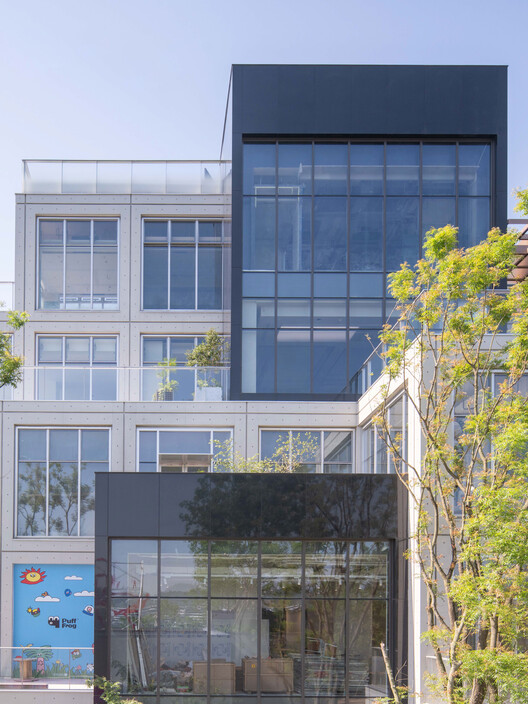 Green Heart Commercial Complex & A4X Art Center / E PLUS DESIGN Green Heart Commercial Complex & A4X Art Center / E PLUS DESIGN - Exterior Photography