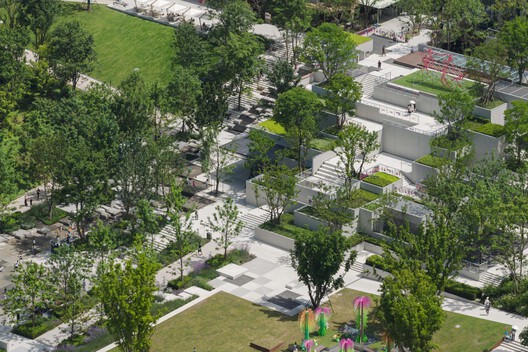 Green Heart Commercial Complex & A4X Art Center / E PLUS DESIGN Green Heart Commercial Complex & A4X Art Center / E PLUS DESIGN - Image 3 of 48