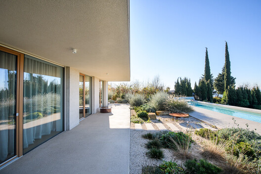 House Malija / Raketa + Tria Studio House Malija / Raketa + Tria Studio - Exterior Photography, Concrete, Garden
