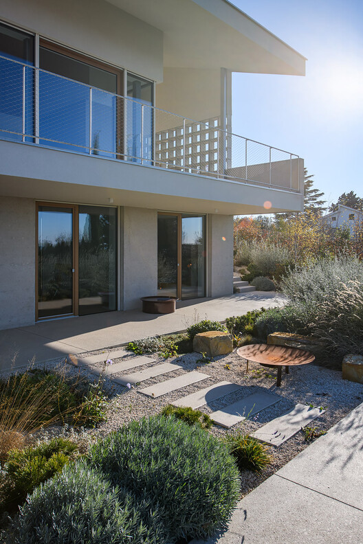 House Malija / Raketa + Tria Studio House Malija / Raketa + Tria Studio - Exterior Photography, Garden