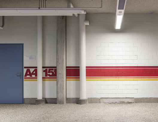 Limmattal Cantonal School / PENZISBETTINI Architekten Limmattal Cantonal School / PENZISBETTINI Architekten - Interior Photography, Concrete