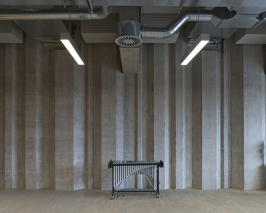 Limmattal Cantonal School / PENZISBETTINI Architekten Limmattal Cantonal School / PENZISBETTINI Architekten - Interior Photography, Wood, Column