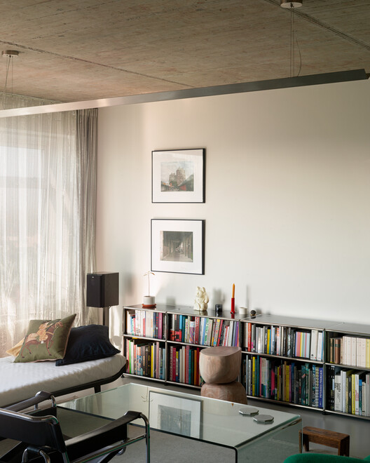 Apartamento Bentinck / agence ontwerp - Fotografía interior, Iluminación, Mesas, Estanterías, Sillas