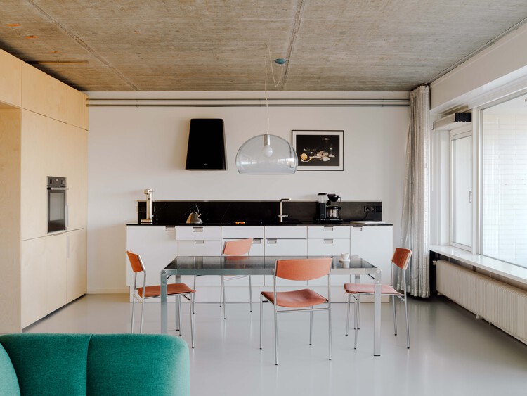 Apartamento Bentinck / agence ontwerp - Fotografía interior, Cocina, Sillas, Madera, Mesas, Iluminación, Vidrio, Encimera