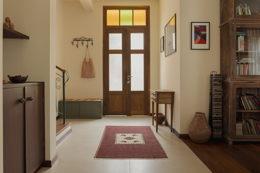 Jardim House Renovation / Baixo Impacto Arquitetura - Interior Photography, Wood, Lighting, Shelving, Door
