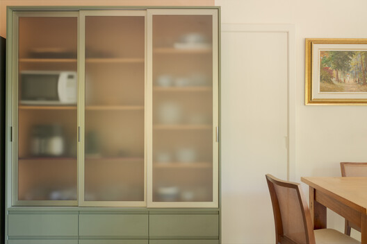 Jardim House Renovation / Baixo Impacto Arquitetura - Interior Photography, Closet, Wood, Shelving