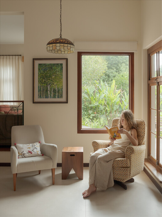 Jardim House Renovation / Baixo Impacto Arquitetura - Interior Photography, Wood, Chair