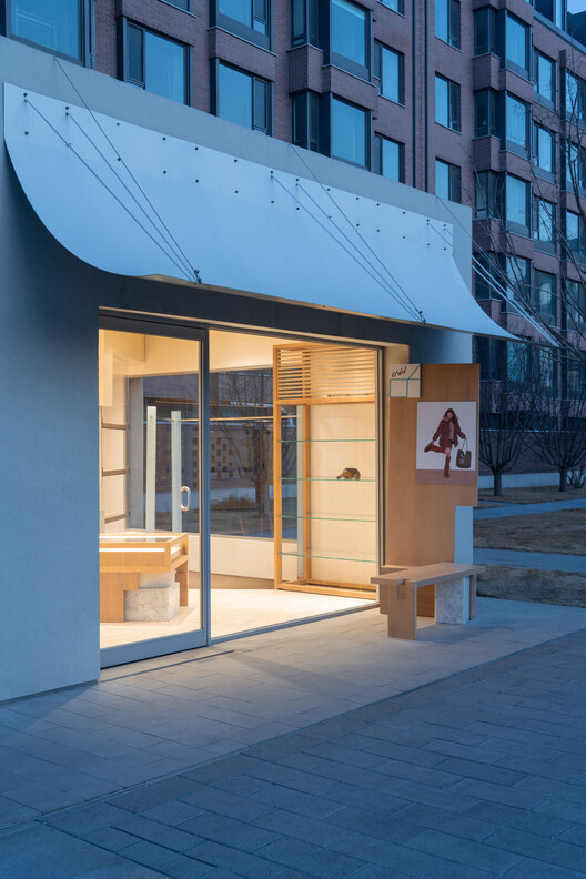 D+dd Friendship Bay Store / Sò Studio D+dd Friendship Bay Store / Sò Studio - Exterior Photography, Concrete