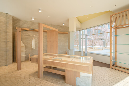 D+dd Friendship Bay Store / Sò Studio D+dd Friendship Bay Store / Sò Studio - Image 6 of 29