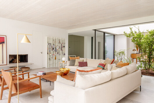 Full Renovation LVL / Ábaton Full Renovation LVL / Ábaton - Interior Photography, Living Room, Sofa, Wood, Table, Lighting, Chair
