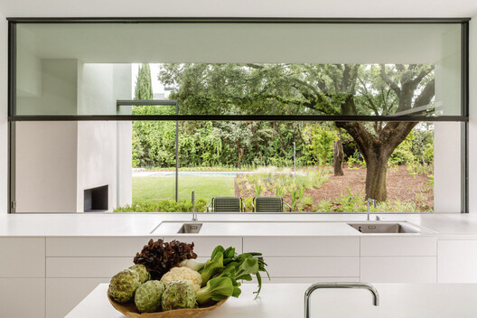 Full Renovation LVL / Ábaton Full Renovation LVL / Ábaton - Interior Photography, Kitchen, Glass