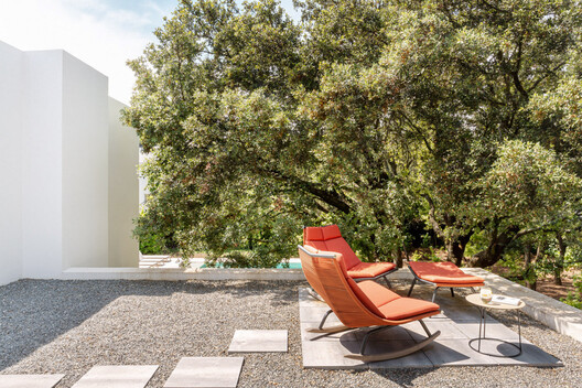 Full Renovation LVL / Ábaton Full Renovation LVL / Ábaton - Exterior Photography, Garden, Chair