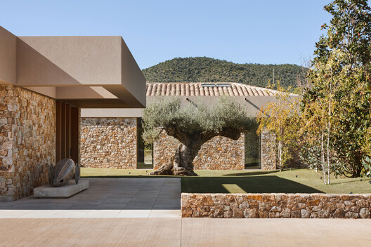 Mediterranean House / Dom Arquitectura  - Image 4 of 30