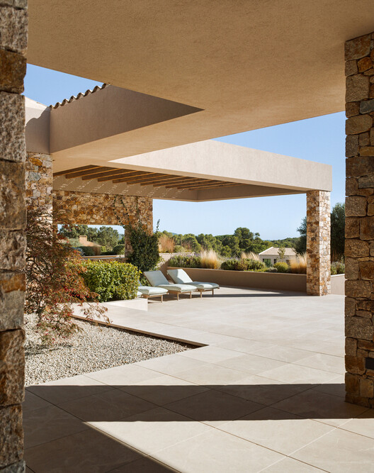Mediterranean House / Dom Arquitectura  - Image 8 of 30