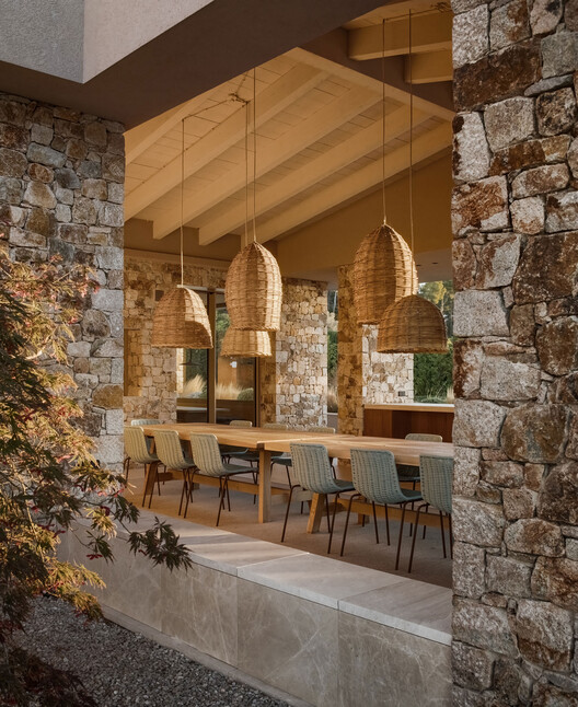 Mediterranean House / Dom Arquitectura  - Interior Photography, Dining room, Wood, Brick, Chair