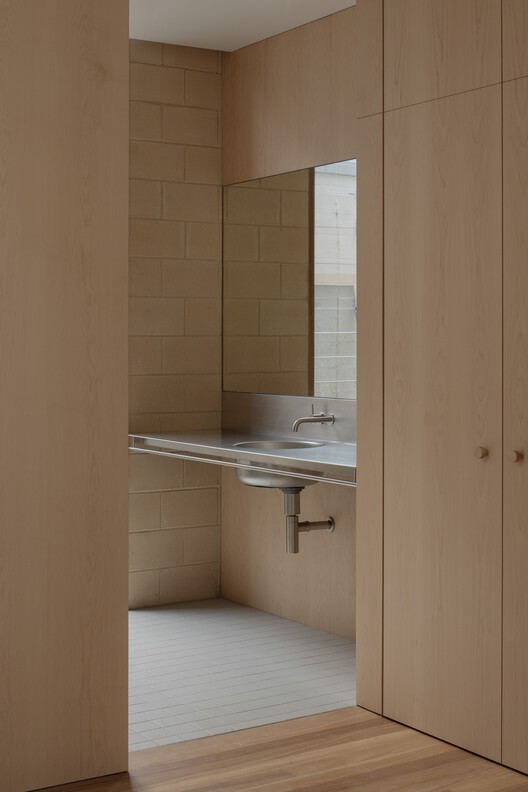 A Courtyard House / Office MI—JI A Courtyard House / Office MI—JI - Image 31 of 40