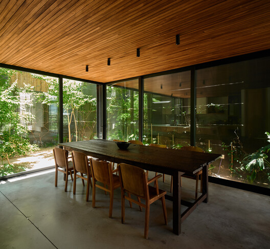House in San Isidro / Ábode arq House in San Isidro / Ábode arq - Interior Photography, Dining room, Wood, Table, Chair, Glass