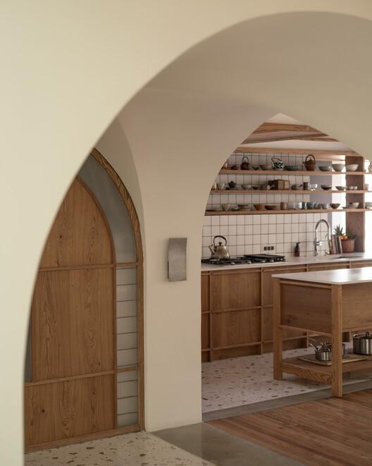 Refurbishment Popocatépetl 35 / Studio Font Refurbishment Popocatépetl 35 / Studio Font - Interior Photography, Kitchen, Wood, Arch, Chair