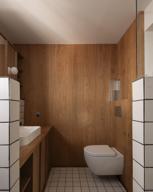 Refurbishment Popocatépetl 35 / Studio Font Refurbishment Popocatépetl 35 / Studio Font - Interior Photography, Bathroom, Wood, Sink, Toilet