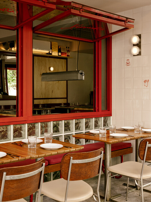 Marmotta Pasta Bar / Tadu Arquitetura Marmotta Pasta Bar / Tadu Arquitetura - Interior Photography, Kitchen, Table, Lighting, Chair