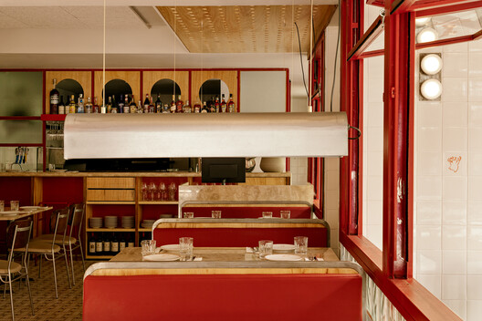 Marmotta Pasta Bar / Tadu Arquitetura Marmotta Pasta Bar / Tadu Arquitetura - Interior Photography, Table, Lighting, Chair