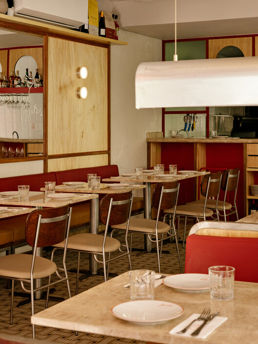Marmotta Pasta Bar / Tadu Arquitetura Marmotta Pasta Bar / Tadu Arquitetura - Interior Photography, Dining room, Wood, Table, Chair, Lighting