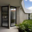 Casa Curva / efcarquitetura - fotografía de interiores, hormigón