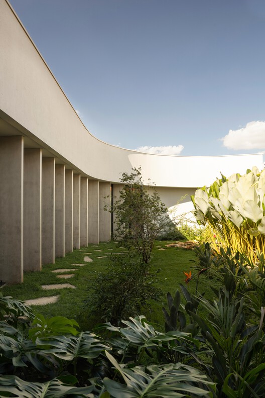 casa curva / efcarquitetura - Imagen 6 de 26