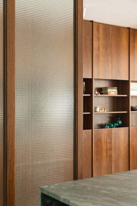 Santo Antonio Apartment / Balaio Arquitetura Santo Antonio Apartment / Balaio Arquitetura - Interior Photography, Closet, Wood