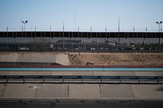 Where Is the Border? How Architecture Controls and Reimagines Mobility - Image 7 of 12