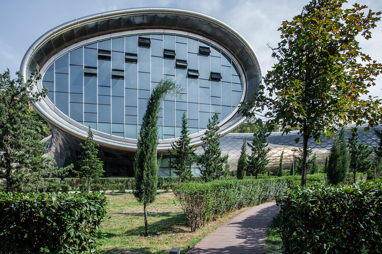 Complexo Cultural Rike Park do Studio Fuksas aprovado para demolição pela Prefeitura de Tbilisi - Imagem 5 de 6
