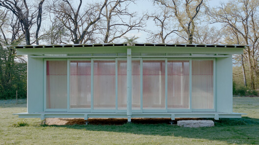 Pavillon of the Sliding Doors / Piertzovanis Toews Pavillon of the Sliding Doors / Piertzovanis Toews - Image 9 of 21