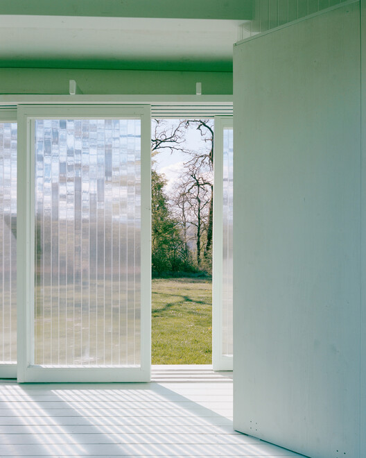 Pavillon of the Sliding Doors / Piertzovanis Toews Pavillon of the Sliding Doors / Piertzovanis Toews - Image 5 of 21