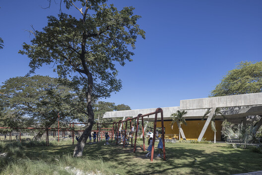Student Center Santa Marta / El Equipo Mazzanti Student Center Santa Marta / El Equipo Mazzanti - Exterior Photography