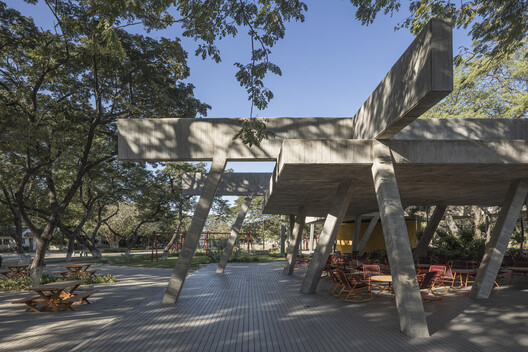 Student Center Santa Marta / El Equipo Mazzanti Student Center Santa Marta / El Equipo Mazzanti - Image 32 of 38