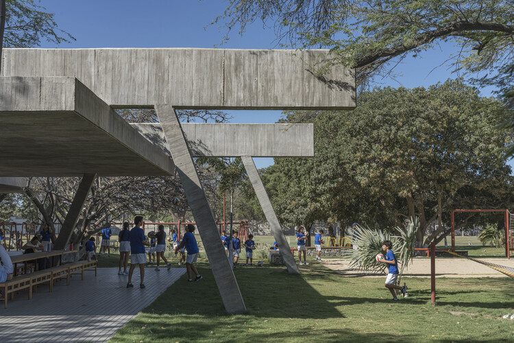 Student Center Santa Marta / El Equipo Mazzanti - Exterior Photography, Schools