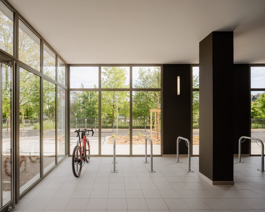 Racine Carrée Social Housing / rue royale architectes Racine Carrée Social Housing / rue royale architectes - Interior Photography, Glass
