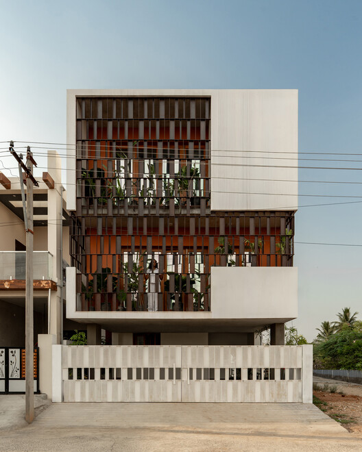 Splitscape Residence / SpaceDNA - Exterior Photography, Houses, Balcony