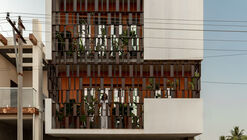 Splitscape Residence / SpaceDNA