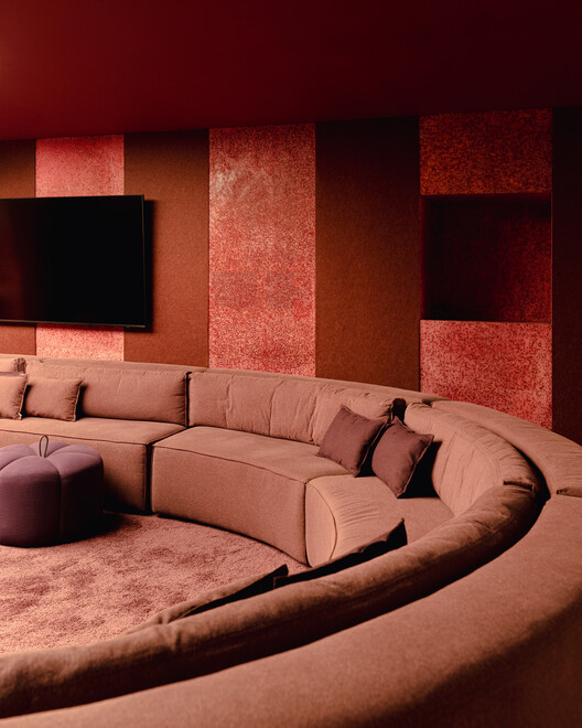Knowledge Arena / SENAC São Paulo + Estudio Guto Requena Knowledge Arena / SENAC São Paulo + Estudio Guto Requena - Interior Photography, Living Room, Sofa