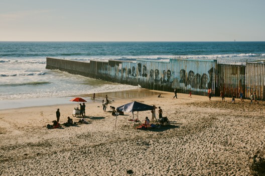 archdaily.com - Camilla Ghisleni - Where Is the Border? How Architecture Controls and Reimagines Mobility